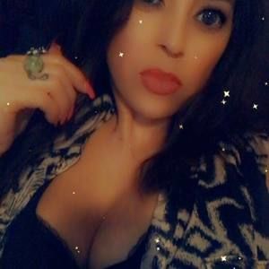 Meet your Posher, Esther